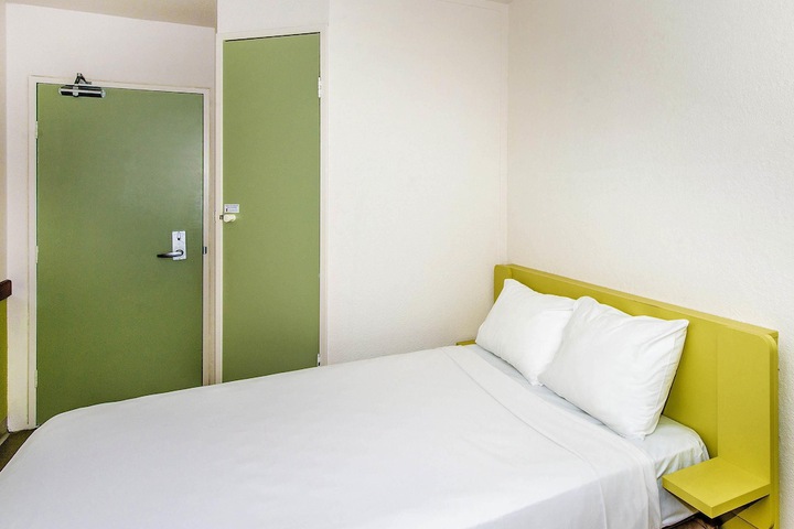 Room 20 of 37