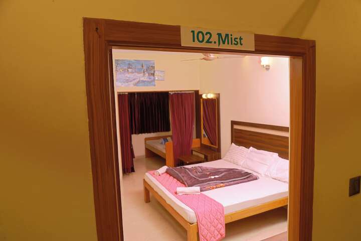 Room 30 of 84