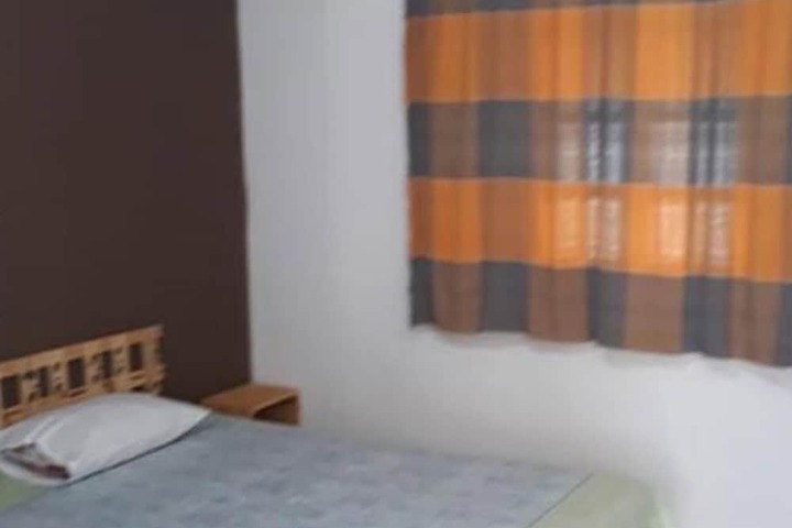 Room 6 of 27