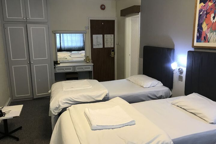 Room 3 of 36