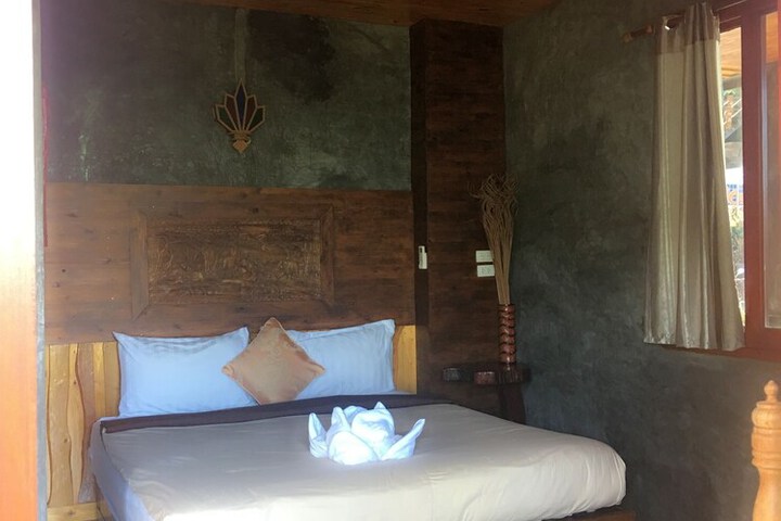 Room 12 of 68