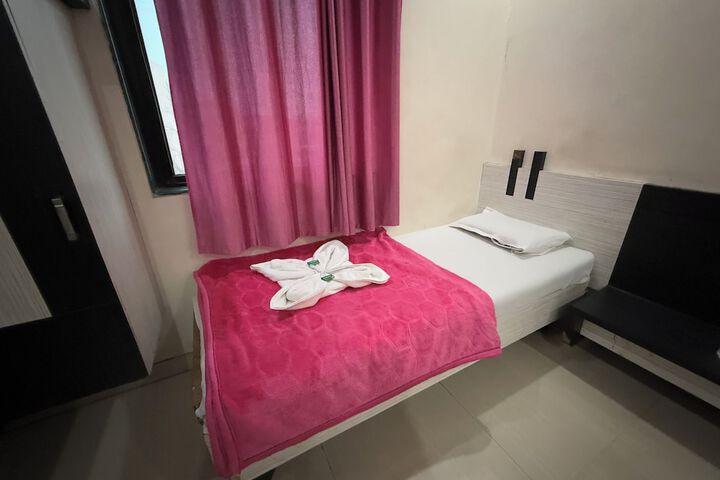 Room 43 of 72