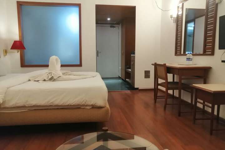 Room 81 of 181