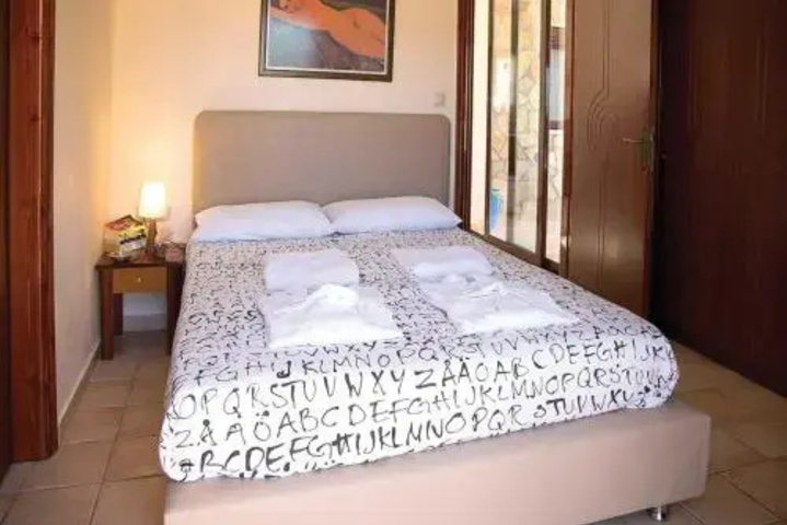 Room 2 of 12