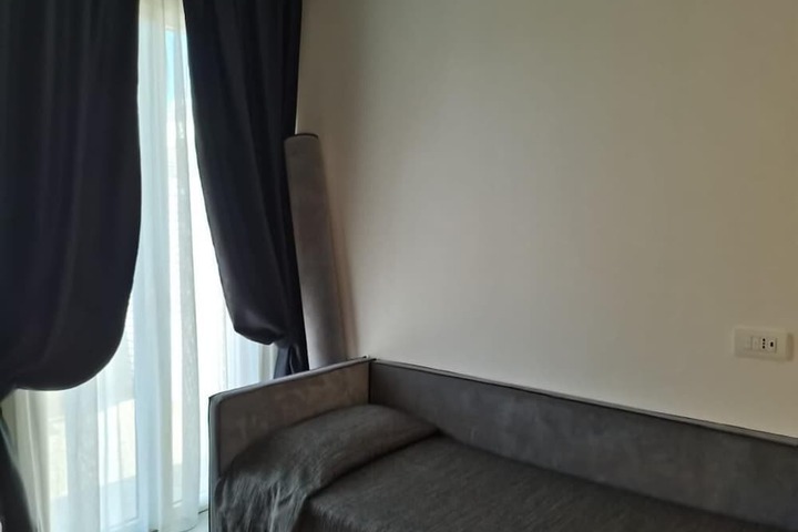 Room 37 of 106