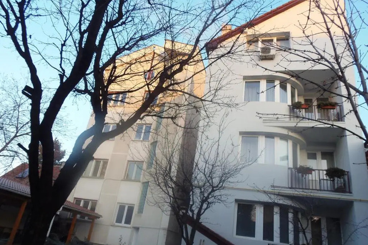 VILLA DHOLLANDE