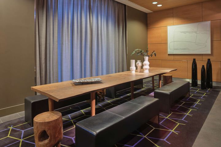 Entrance & Lobby