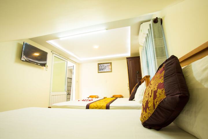 Room 16 of 39