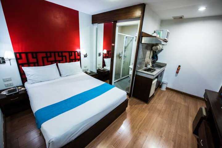 Room 4 of 71