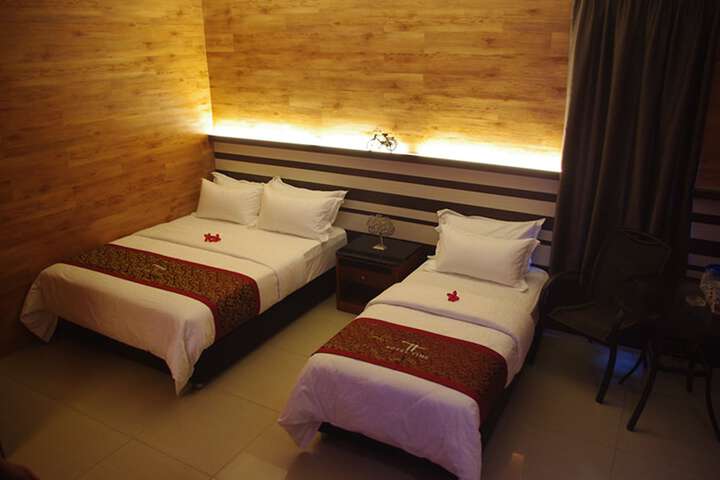 Room 4 of 44