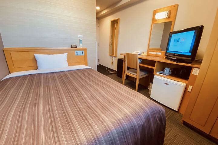Room 6 of 30