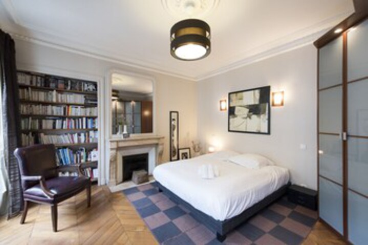 Room 15 of 17