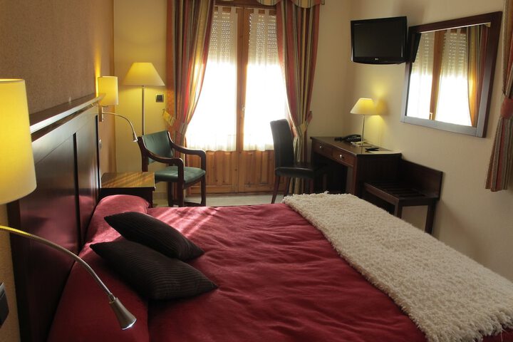 Room 17 of 50