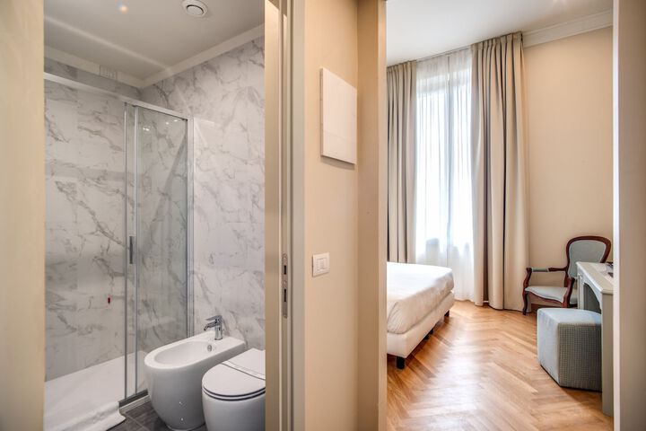 Room 42 of 67