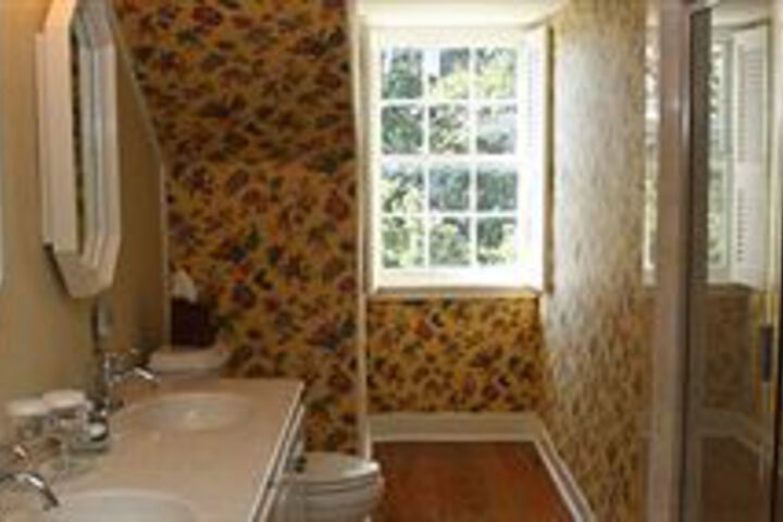 Room 3 of 71