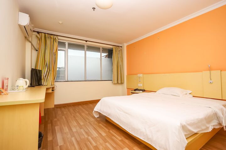 Room 19 of 45