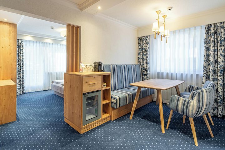 Room 22 of 102