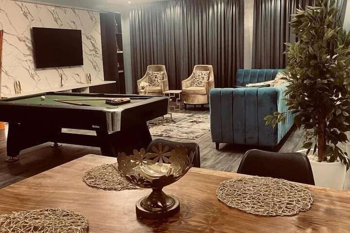 Granville Penthouse Apartments