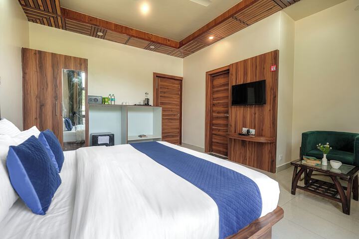Room 15 of 44