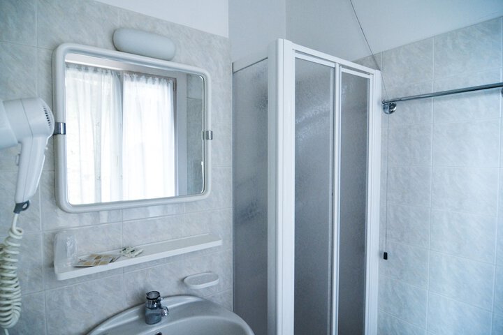 Room 18 of 21