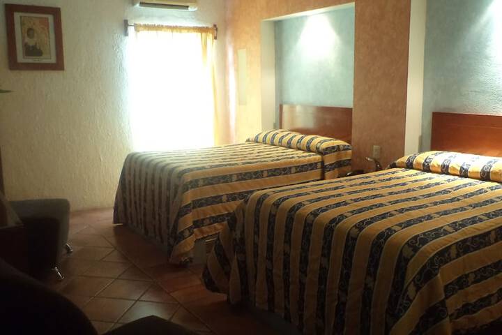 Room 9 of 29