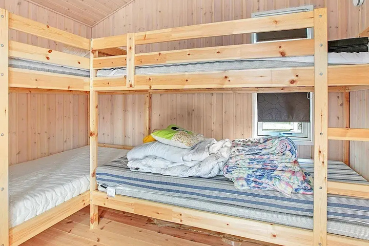 Room 2 of 14