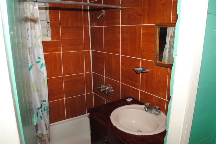 Room 13 of 29