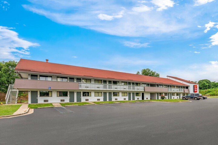 Hotel 37 of 40