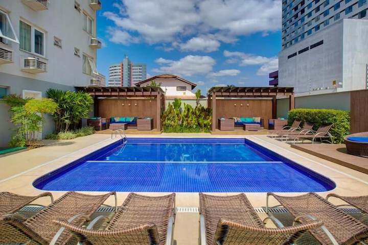 Pool 17 of 29