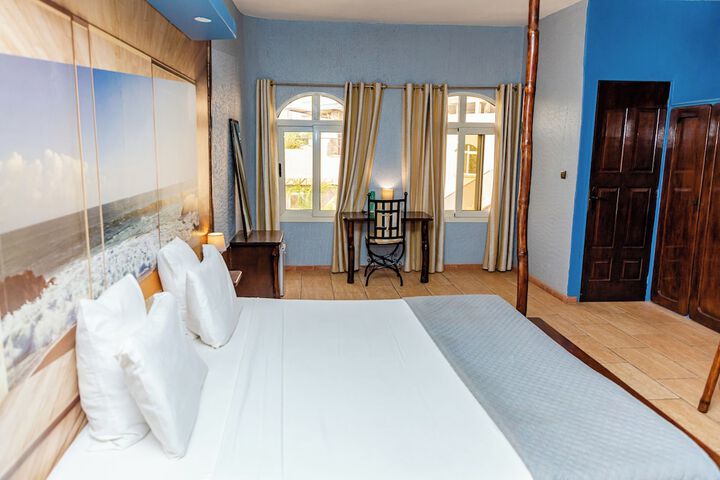 Room 15 of 49