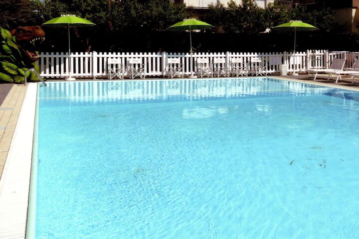 Pool 35 of 54