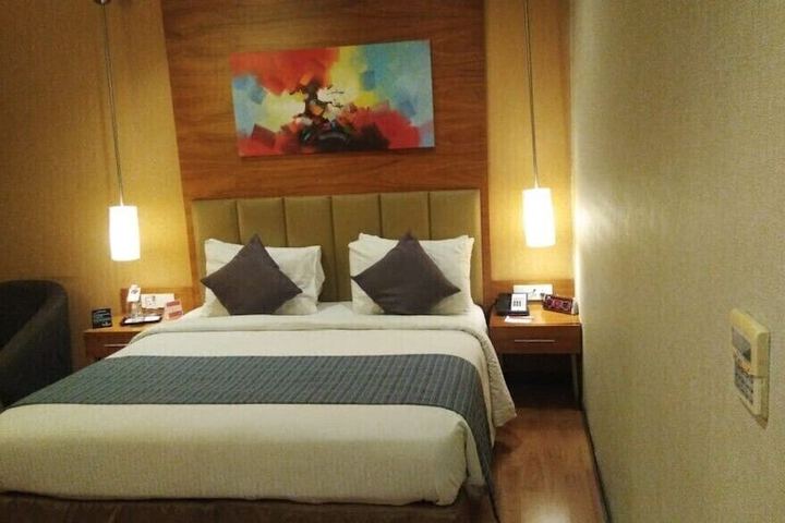 Room 11 of 47