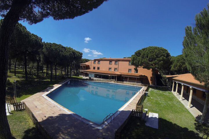 Pool Hotel