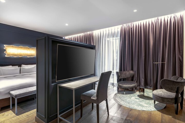 Room 59 of 280