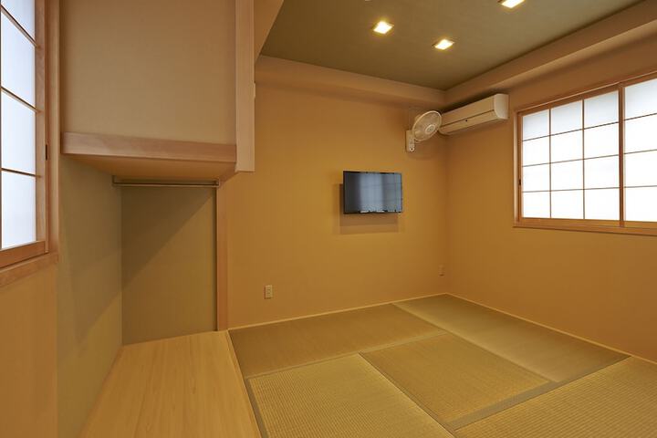 Room 19 of 59