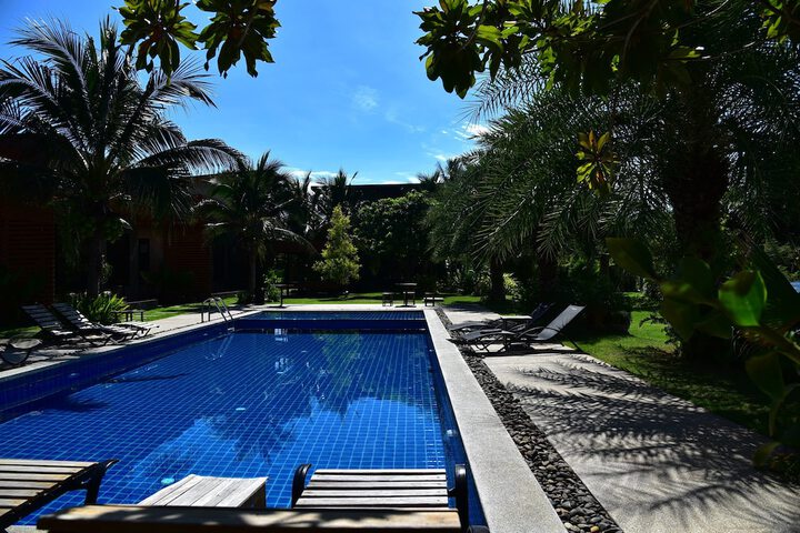 Pool 23 of 34
