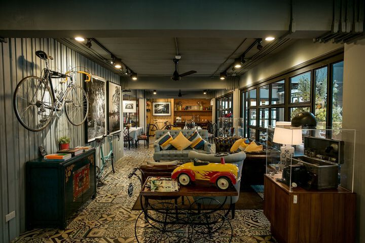 Hotel Lobby