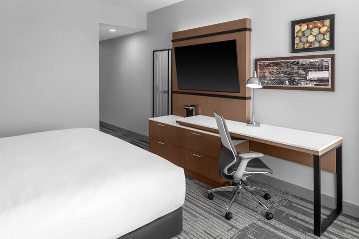 Room 12 of 26