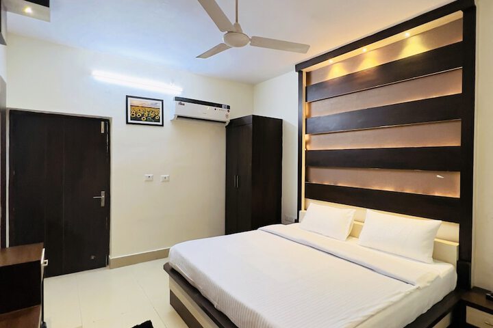 Room 14 of 54