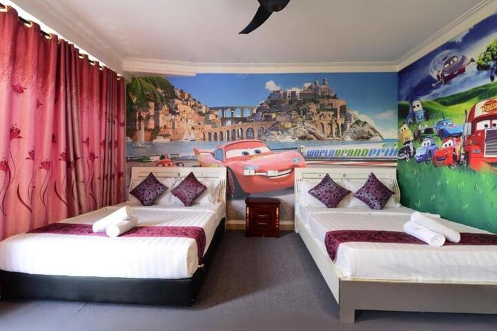 Room 13 of 15