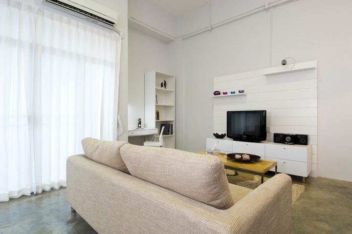 Room 4 of 26
