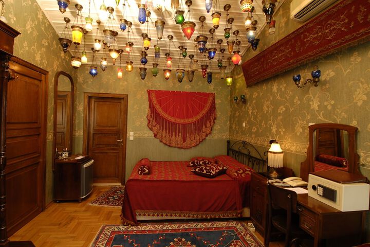 Room 17 of 54