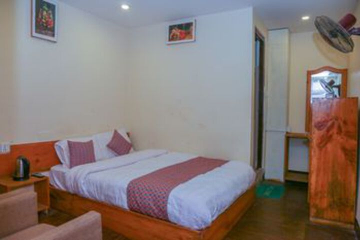 Room 49 of 60