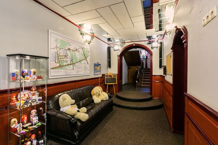 Hotel Interior 4 of 69