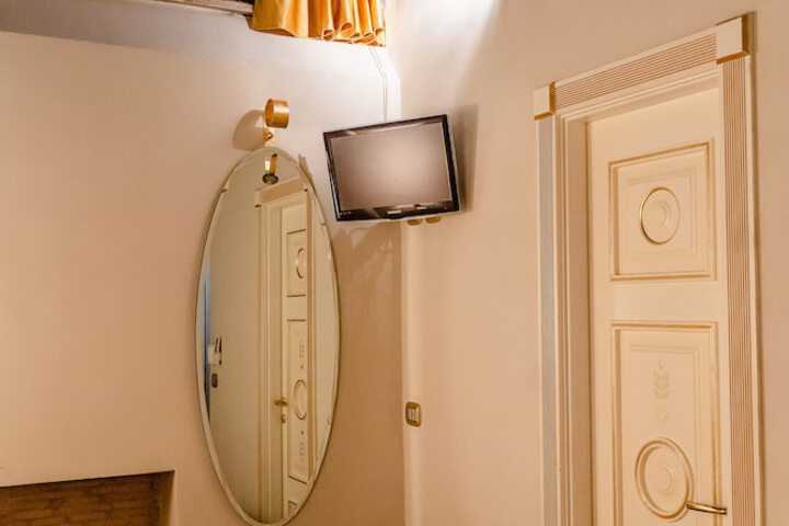 Room 29 of 84