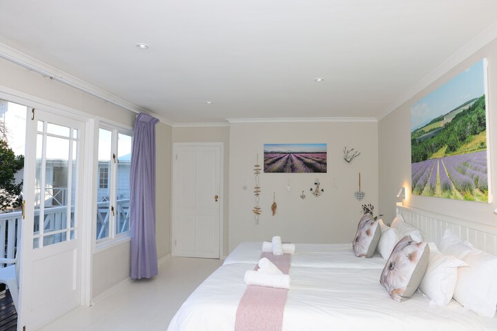 Room 10 of 60