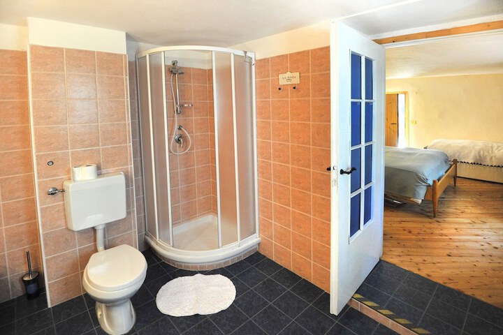 Room 18 of 56