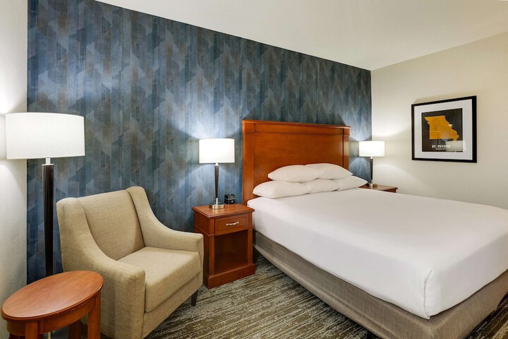 Room 10 of 56