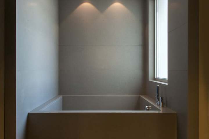 Room 53 of 105