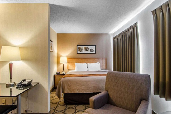 Room 16 of 35